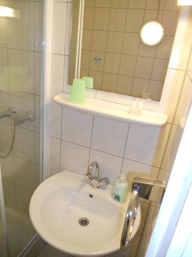 Gaestehaus Koeln Ngoại thất bức ảnh
